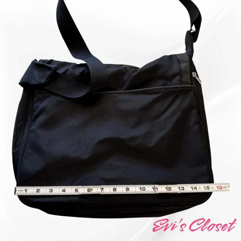 Tumi Init Black Nylon Expandable Messenger Laptop Bag #5112D